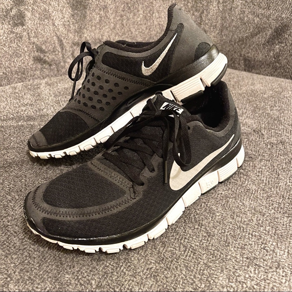 Women’s Nike’s | Size 8.5